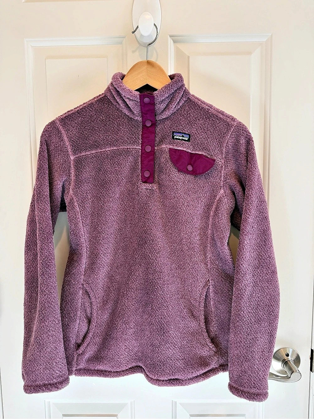 Patagonia Girl's Re-Tool Snap-T Pullover Fleece in Purple size XL